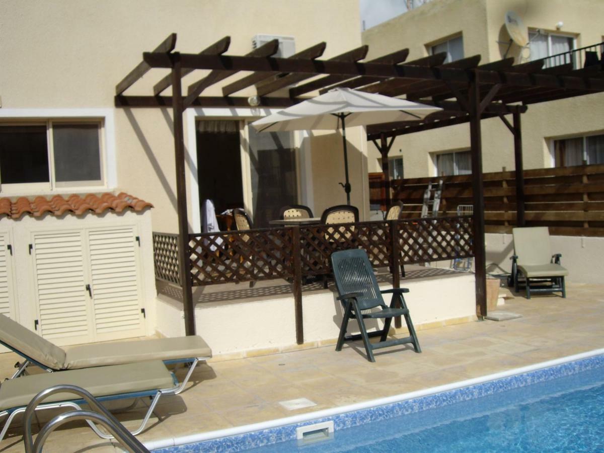 Frangipani Villa Paphos Exteriör bild